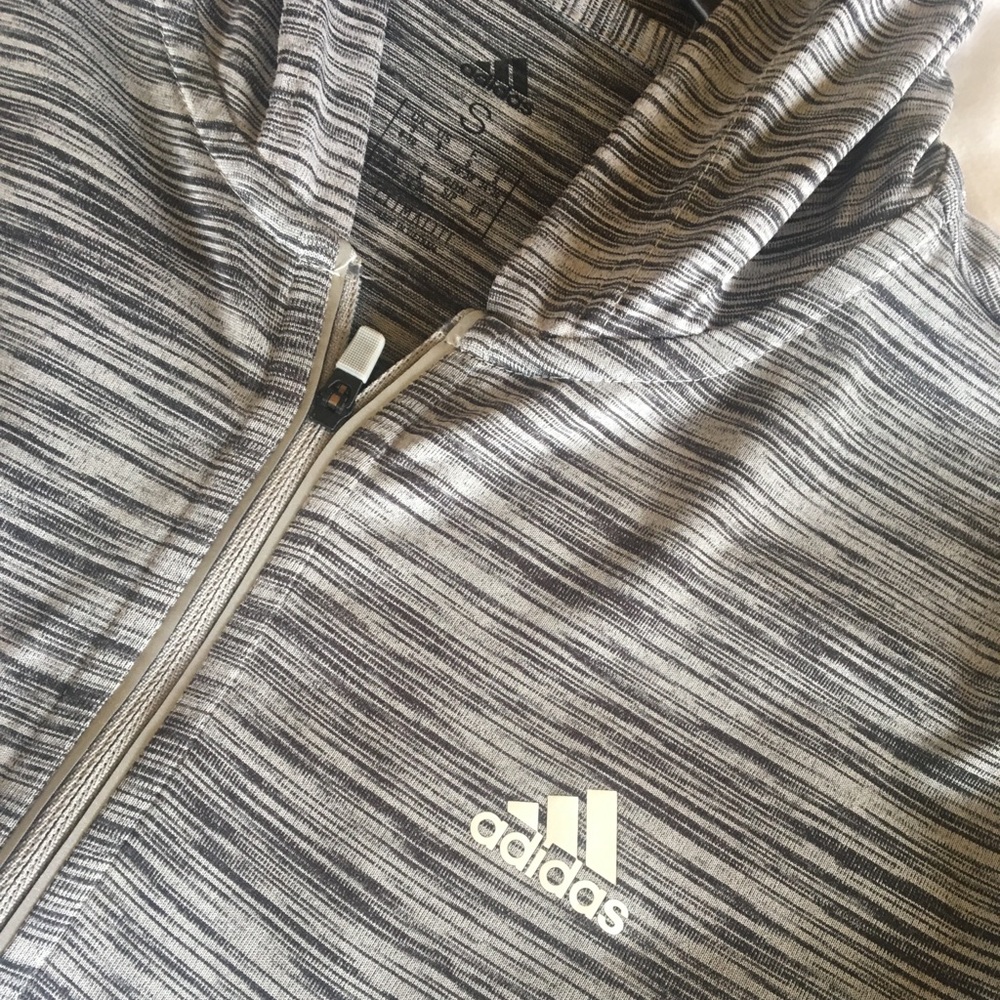 Adidas lightweight pullover - Picture 7 of 7